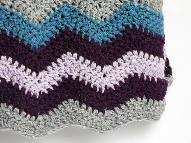 Wavy Chevron Baby Blanket Pattern