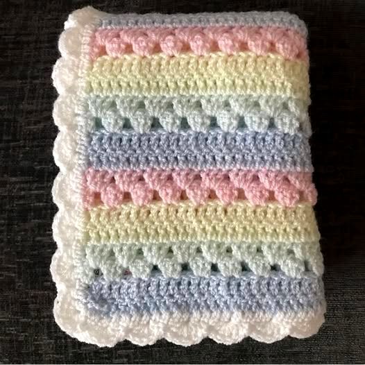 Crochet stripes blanket